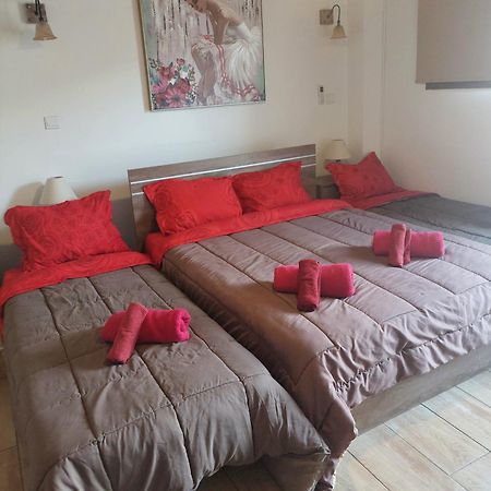 Love Holiday Suite 1 Tris Elies Zewnętrze zdjęcie