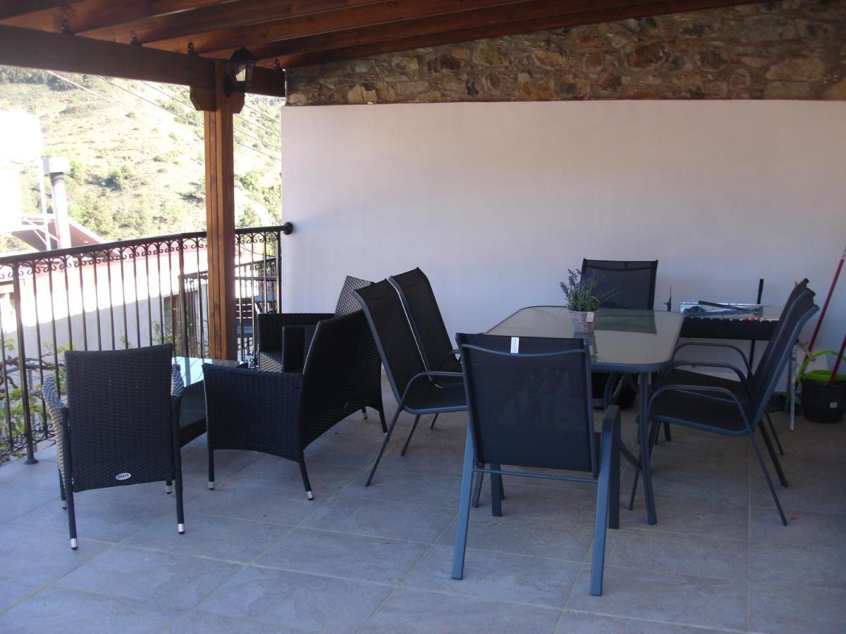 Love Holiday Suite 1 Tris Elies Zewnętrze zdjęcie