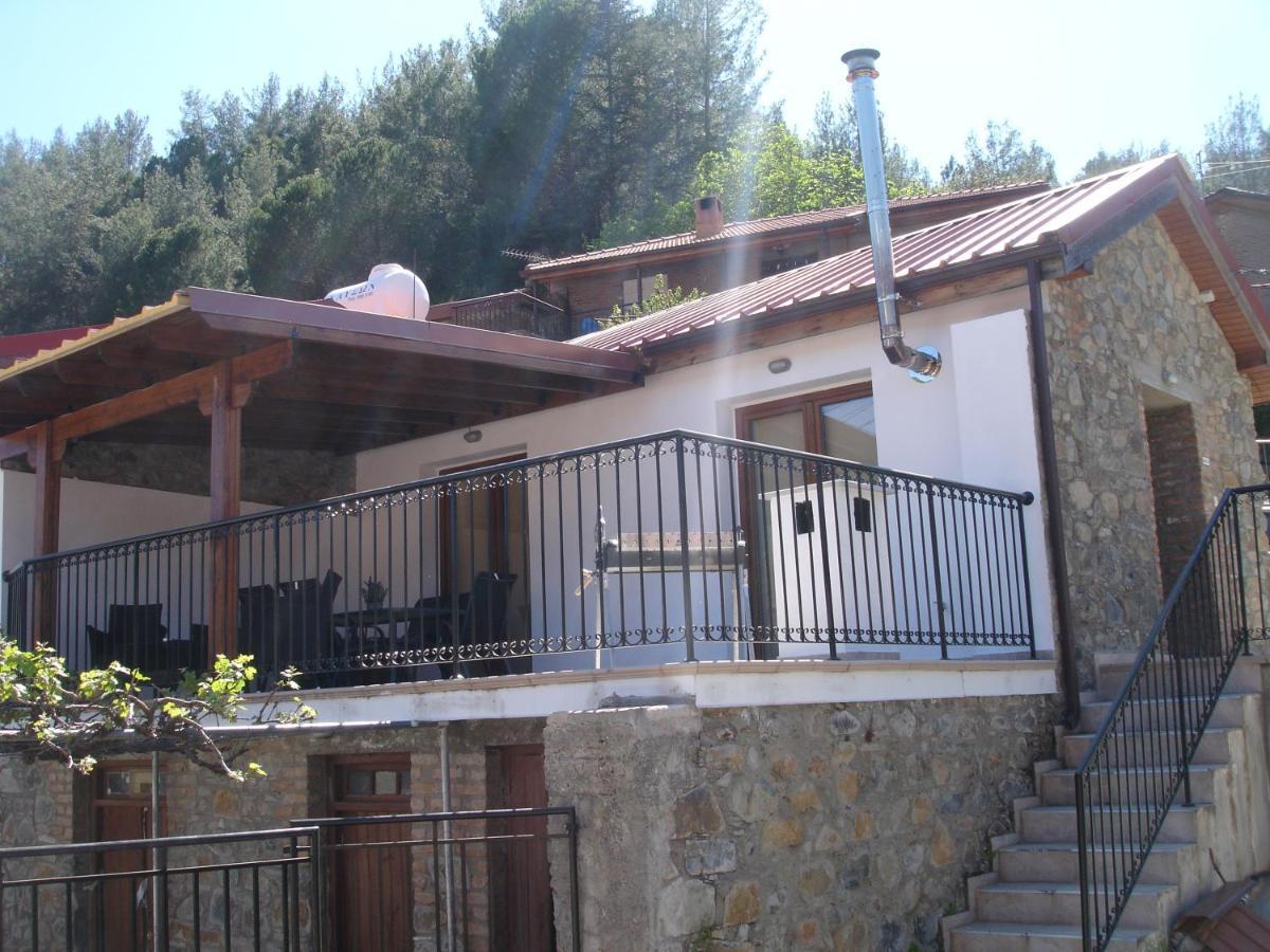 Love Holiday Suite 1 Tris Elies Zewnętrze zdjęcie